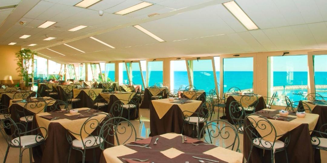 Hotel Borgo Marina Rodi Garganico Buitenkant foto