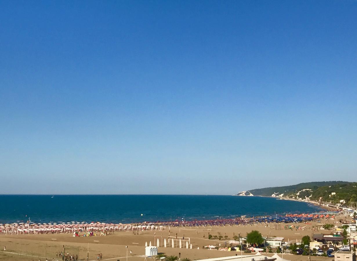 Hotel Borgo Marina Rodi Garganico Buitenkant foto